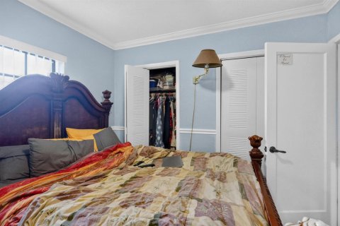 Villa ou maison à vendre à North Miami, Floride: 3 chambres, 211.45 m2 № 2431342 - photo 17