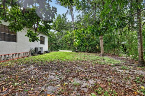 Villa ou maison à vendre à North Miami, Floride: 3 chambres, 211.45 m2 № 2431342 - photo 24