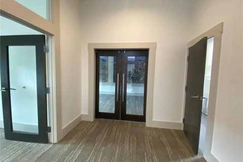 Propiedad comercial en alquiler en Tampa, Florida, 569.68 m2 № 1622051 - foto 14