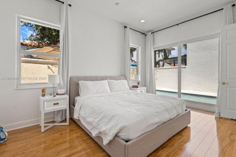 Villa ou maison à vendre à Hollywood, Floride: 3 chambres, 145.02 m2 № 2025535 - photo 24