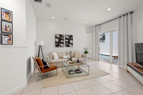 Villa ou maison à vendre à Hollywood, Floride: 3 chambres, 145.02 m2 № 2025535 - photo 15