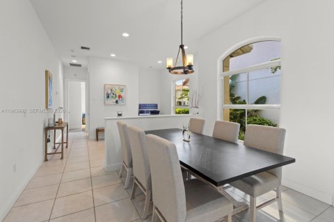 Villa ou maison à vendre à Hollywood, Floride: 3 chambres, 145.02 m2 № 2025535 - photo 14