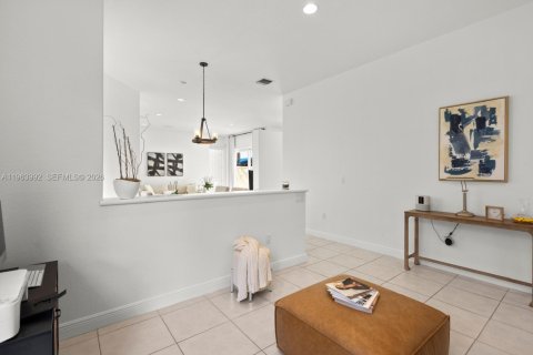 Villa ou maison à vendre à Hollywood, Floride: 3 chambres, 145.02 m2 № 2025535 - photo 11