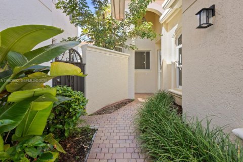 Villa ou maison à vendre à Hollywood, Floride: 3 chambres, 145.02 m2 № 2025535 - photo 5