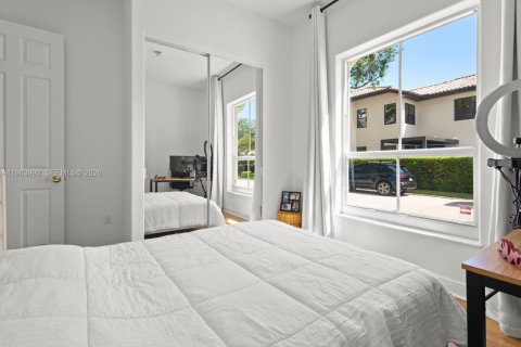 Villa ou maison à vendre à Hollywood, Floride: 3 chambres, 145.02 m2 № 2025535 - photo 29