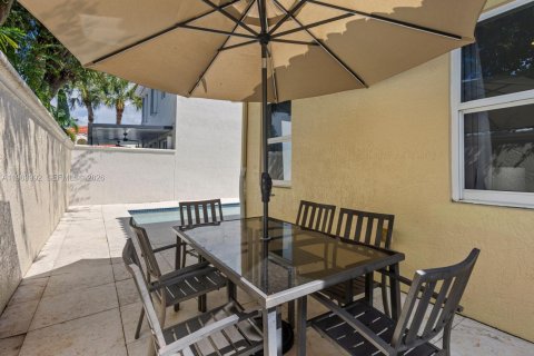 Villa ou maison à vendre à Hollywood, Floride: 3 chambres, 145.02 m2 № 2025535 - photo 22