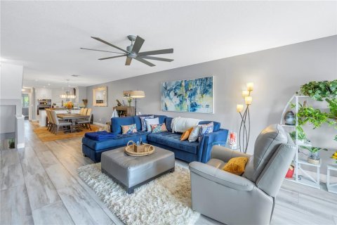 Adosado en venta en Tierra Verde, Florida, 3 dormitorios, 197.6 m2 № 2111091 - foto 9