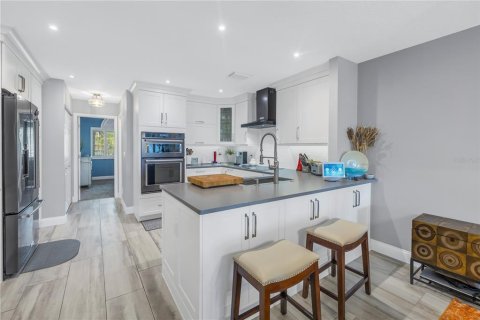 Adosado en venta en Tierra Verde, Florida, 3 dormitorios, 197.6 m2 № 2111091 - foto 4