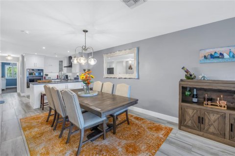 Adosado en venta en Tierra Verde, Florida, 3 dormitorios, 197.6 m2 № 2111091 - foto 13