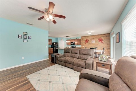 Casa en venta en Palmetto, Florida, 5 dormitorios, 268.39 m2 № 1904761 - foto 9