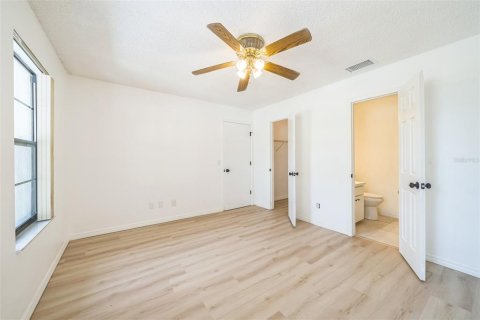 Villa ou maison à vendre à Palm Bay, Floride: 3 chambres, 101.45 m2 № 1658770 - photo 20