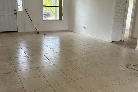 Villa ou maison à vendre à Palm Bay, Floride: 3 chambres, 101.45 m2 № 1658770 - photo 6
