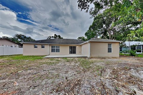 Снять в аренду виллу или дом в Спринг-Хилл, Флорида 1 комната, 189.89м2, № 1912419 - фото 18