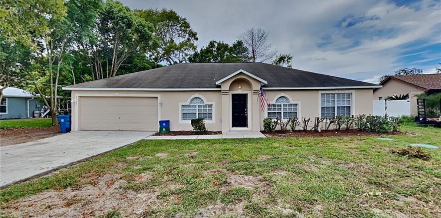 Villa ou maison à Spring Hill, Floride 3 chambres, 189.89 m2 № 1912419