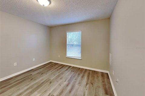 Снять в аренду виллу или дом в Спринг-Хилл, Флорида 1 комната, 189.89м2, № 1912419 - фото 12