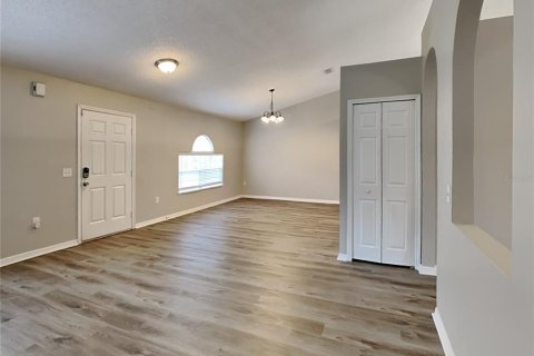 Снять в аренду виллу или дом в Спринг-Хилл, Флорида 1 комната, 189.89м2, № 1912419 - фото 3