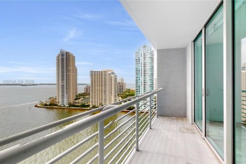 Condo in Miami, Florida, 3 bedrooms  № 2004124