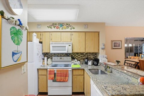 Copropriété à vendre à Pompano Beach, Floride: 2 chambres, 76.64 m2 № 2146002 - photo 4
