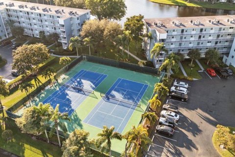 Copropriété à vendre à Pompano Beach, Floride: 2 chambres, 76.64 m2 № 2146002 - photo 26