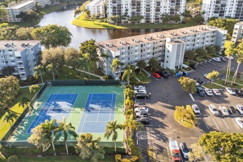 Copropriété à vendre à Pompano Beach, Floride: 2 chambres, 76.64 m2 № 2146002 - photo 25
