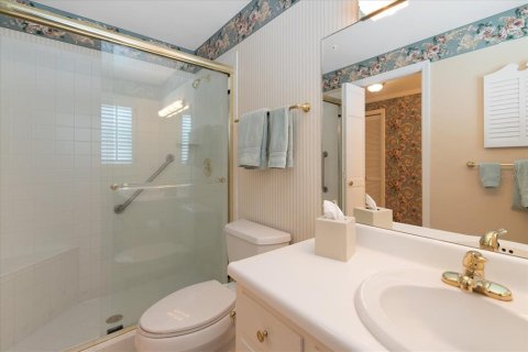 House in Tampa, Florida 3 bedrooms, 306.58 sq.m. № 1349507 - photo 21