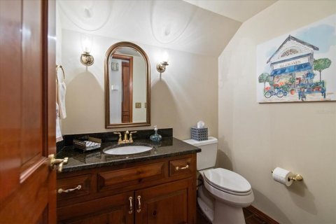 House in Tampa, Florida 3 bedrooms, 306.58 sq.m. № 1349507 - photo 17
