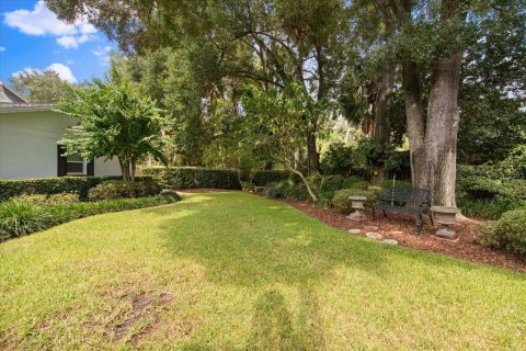House in Tampa, Florida 3 bedrooms, 306.58 sq.m. № 1349507 - photo 29