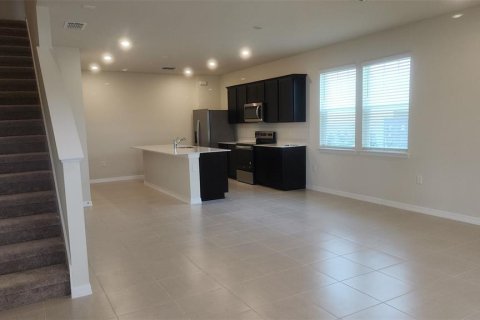 Townhouse in Winter Garden, Florida 4 bedrooms, 164.44 sq.m. № 1835927 - photo 10