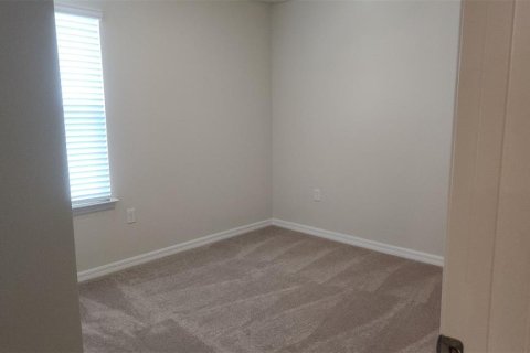 Townhouse in Winter Garden, Florida 4 bedrooms, 164.44 sq.m. № 1835927 - photo 19