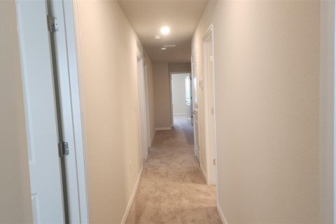 Townhouse in Winter Garden, Florida 4 bedrooms, 164.44 sq.m. № 1835927 - photo 27