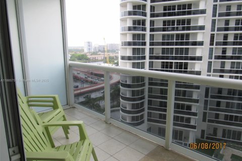 Condominio en alquiler en Hallandale Beach, Florida, 1 dormitorio, 78.41 m2 № 2085635 - foto 21