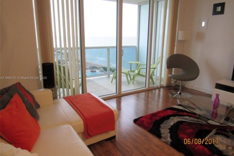Condo à Hallandale Beach, Floride, 1 chambre  № 2085635