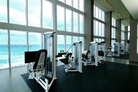 Condominio en alquiler en Hallandale Beach, Florida, 1 dormitorio, 78.41 m2 № 2085635 - foto 30