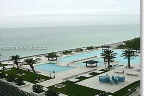 Condominio en alquiler en Hallandale Beach, Florida, 1 dormitorio, 78.41 m2 № 2085635 - foto 26