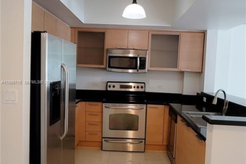Copropriété à louer à Hollywood, Floride: 2 chambres, 112.41 m2 № 2084843 - photo 29
