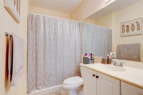 Condo in Miramar, Florida, 2 bedrooms № 2399828 - photo 18