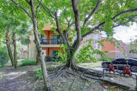 Condo in Miramar, Florida, 2 bedrooms № 2399828 - photo 19