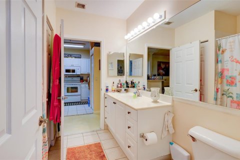 Condo in Miramar, Florida, 2 bedrooms № 2399828 - photo 15
