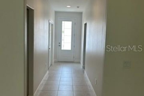 House in Palm Bay, Florida 3 bedrooms, 199.65 sq.m. № 2237303 - photo 4