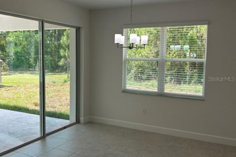 House in Palm Bay, Florida 3 bedrooms, 199.65 sq.m. № 2237303 - photo 11