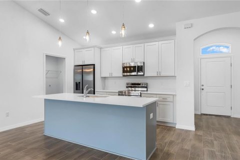 Casa en venta en Kissimmee, Florida, 4 dormitorios, 187.01 m2 № 1911629 - foto 4