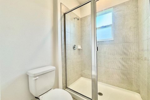 Снять в аренду таунхаус в Уэсли-Чепел, Флорида 3 спальни, 153.29м2, № 1849546 - фото 20