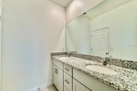 Снять в аренду таунхаус в Уэсли-Чепел, Флорида 3 спальни, 153.29м2, № 1849546 - фото 21