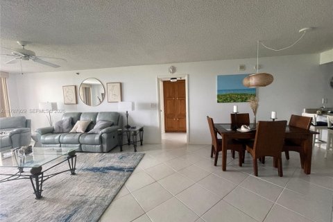 Copropriété à louer à Hutchinson Island South, Floride: 2 chambres, 133.41 m2 № 2154910 - photo 12