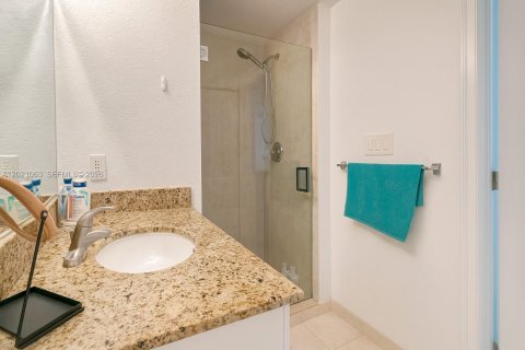 Condominio en venta en Hollywood, Florida, 2 dormitorios, 96.25 m2 № 2078342 - foto 15