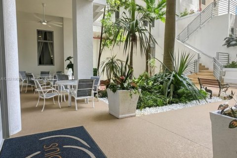 Condominio en venta en Hollywood, Florida, 2 dormitorios, 96.25 m2 № 2078342 - foto 23