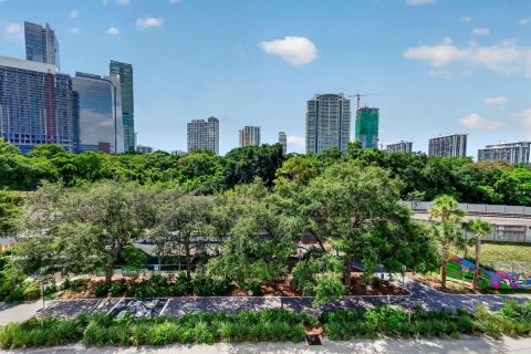 Condo in Miami, Florida, 1 bedroom  № 2249815 - photo 20