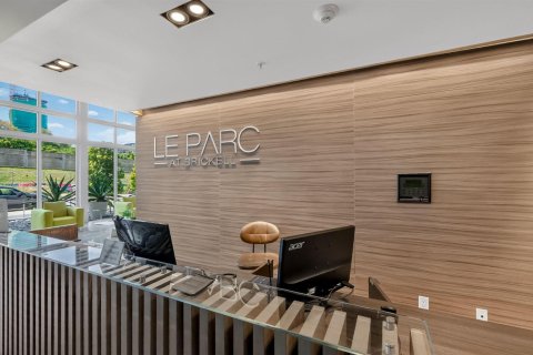 Condo in Miami, Florida, 1 bedroom  № 2249815 - photo 4