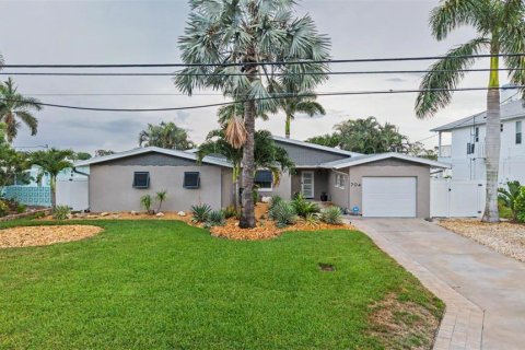 Villa ou maison à vendre à Tarpon Springs, Floride: 3 chambres, 213.58 m2 № 2319087 - photo 5
