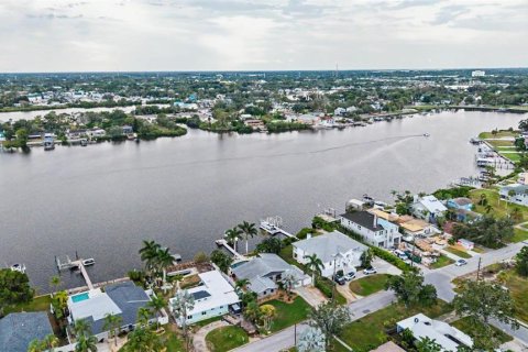 Villa ou maison à vendre à Tarpon Springs, Floride: 3 chambres, 213.58 m2 № 2319087 - photo 9
